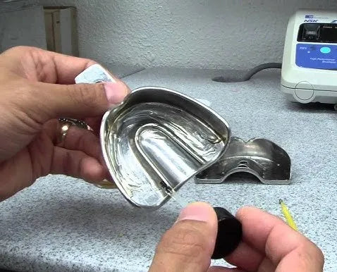 Dentsply Caulk Tray Adhesive 14ml